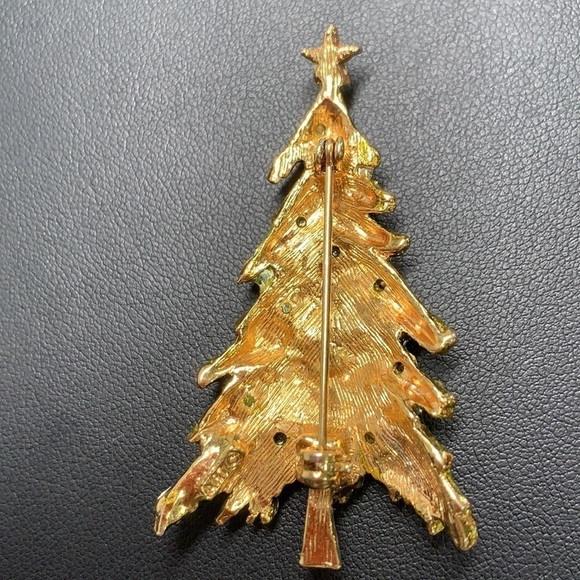 Vintage Signed ART Christmas Tree Brooch With Rhinestones-Gold Tone/Enamel 2.25” - Picture 2 of 4